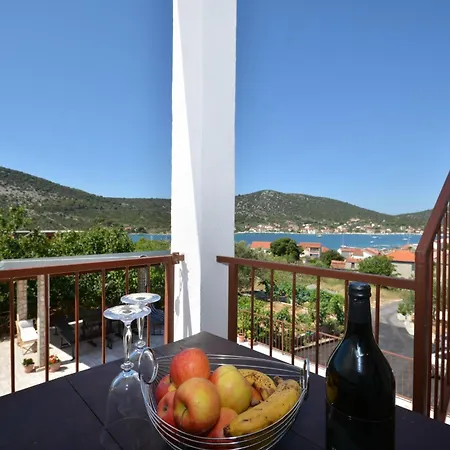 Apartment Franjic Vinisce